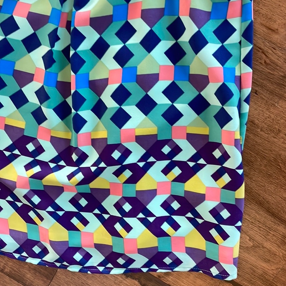 Colorful boutique top - Picture 3 of 3